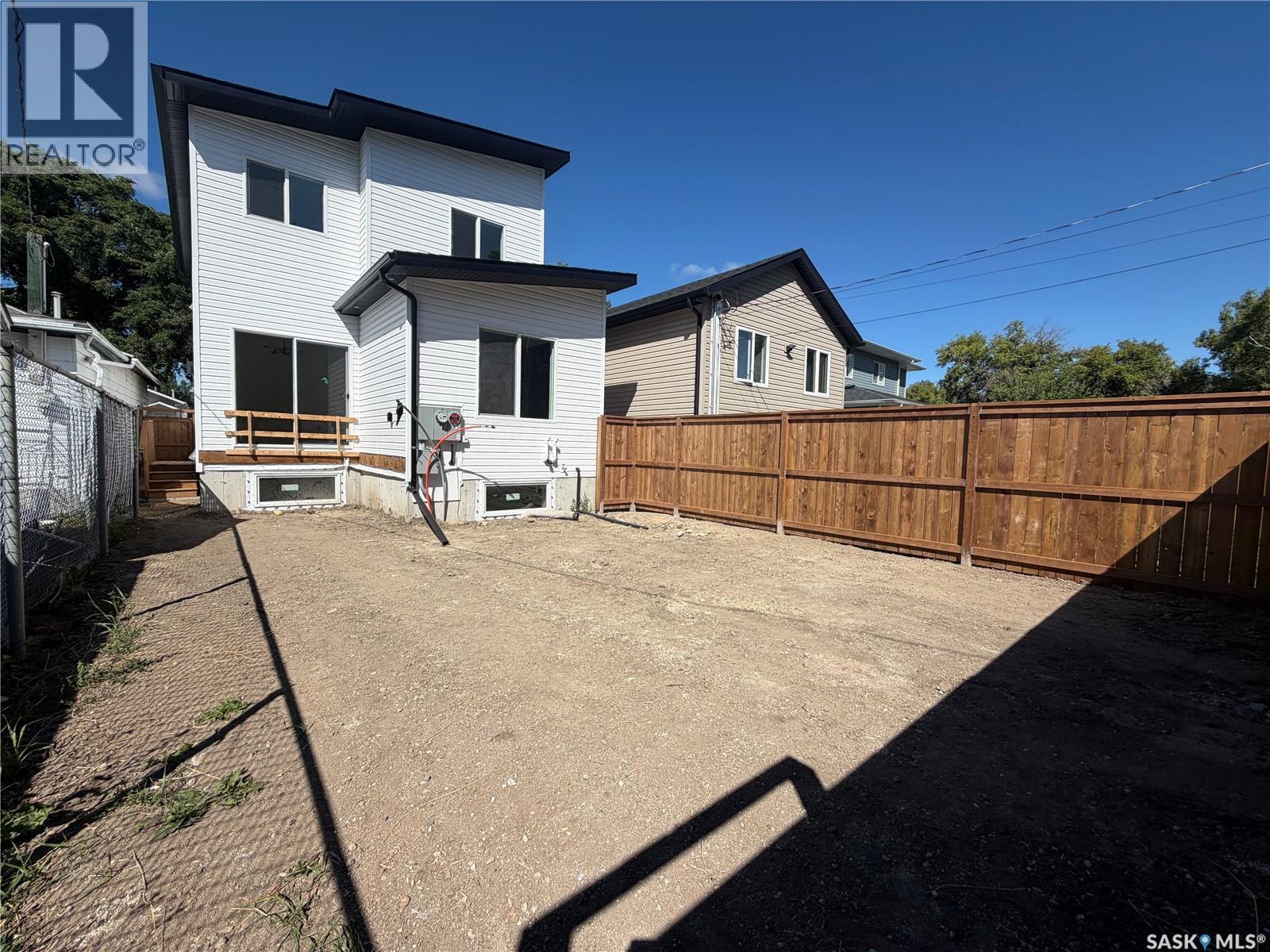 1220 H Avenue N, Saskatoon, SK - Outdoor With Exterior