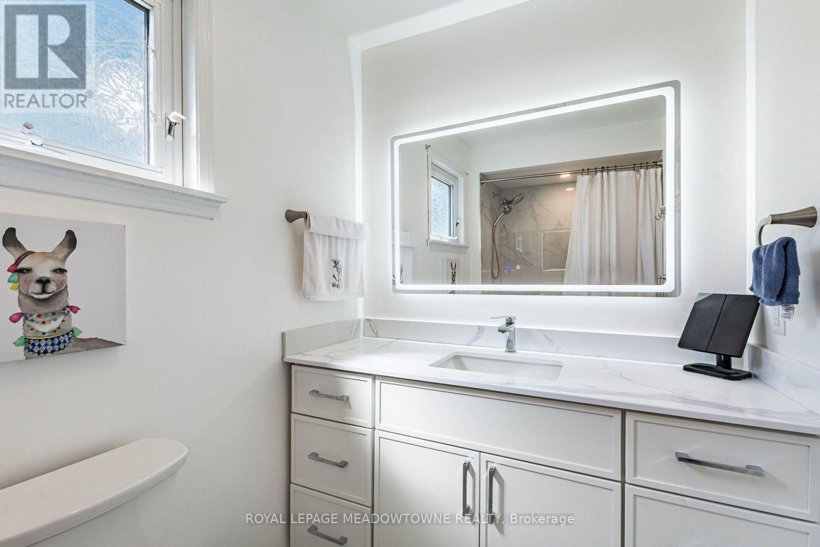 56 Sutter Avenue, Brampton, ON - Indoor Photo Showing Bathroom