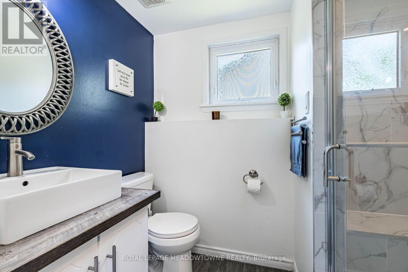 56 Sutter Avenue, Brampton, ON - Indoor Photo Showing Bathroom
