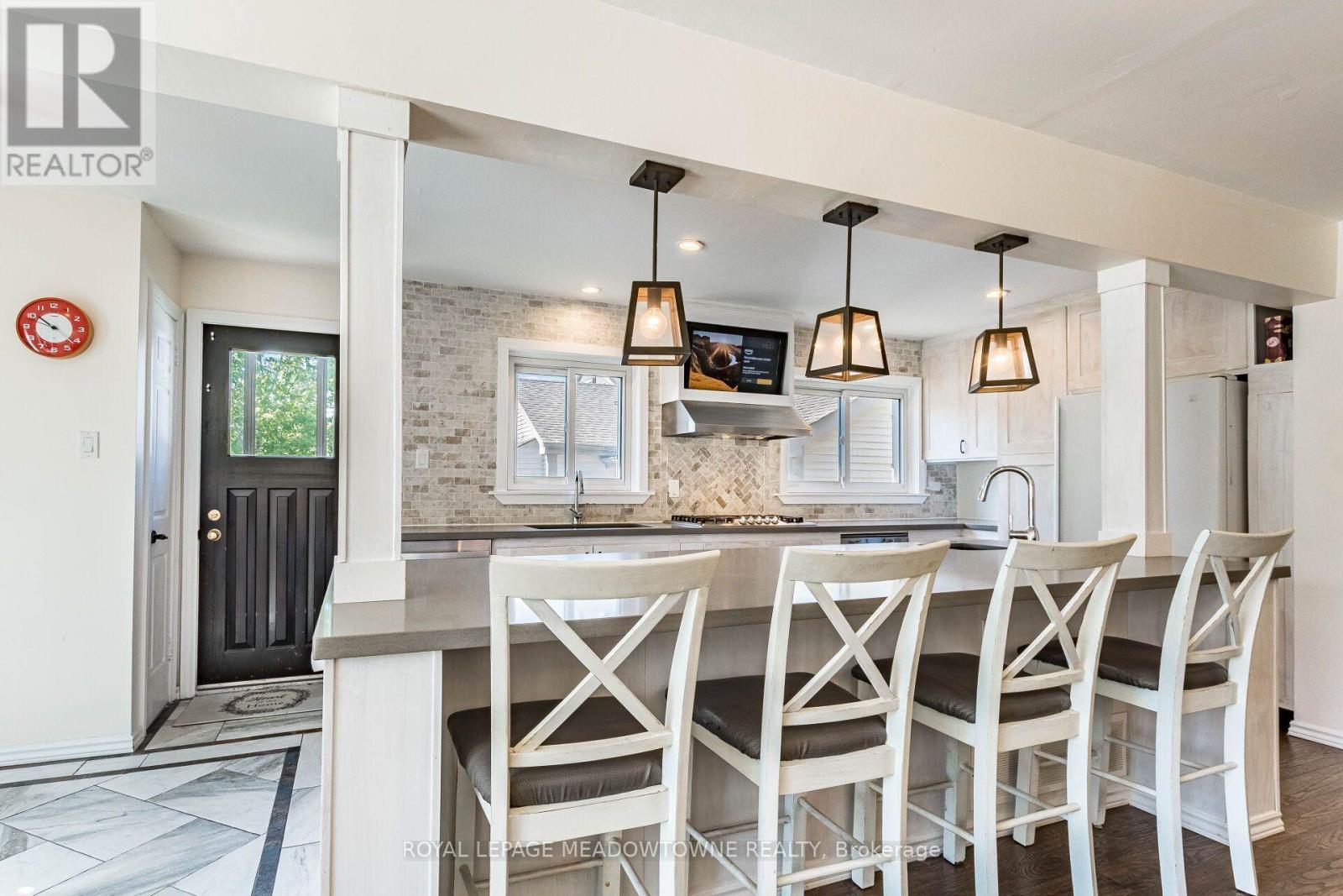 56 Sutter Avenue, Brampton, ON - Indoor