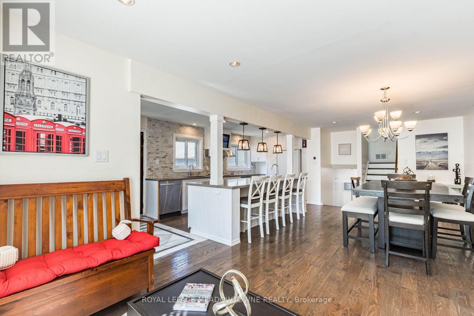56 Sutter Avenue, Brampton, ON - Indoor