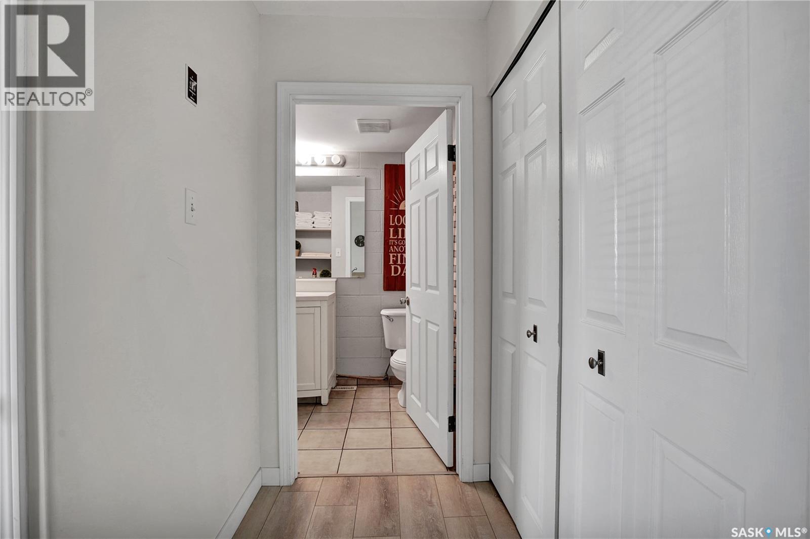 103 120 C Avenue N, Saskatoon, SK - Indoor Photo Showing Other Room