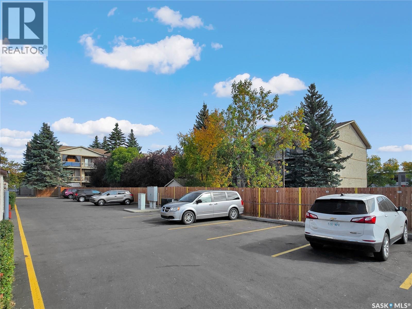 103 120 C Avenue N, Saskatoon, SK - Outdoor