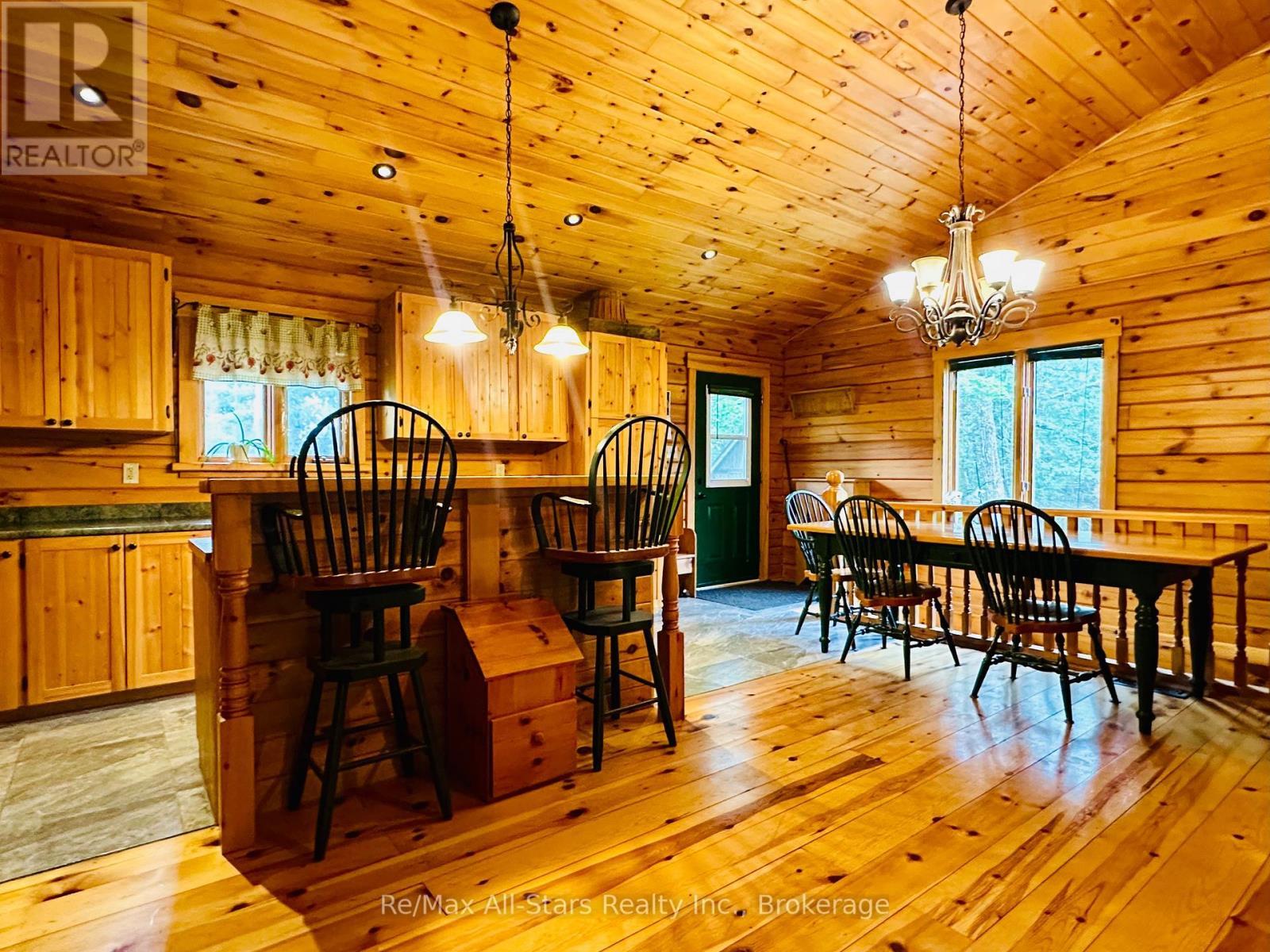 7140 Highway 28, North Kawartha, ON - Indoor Photo Showing Dining Room