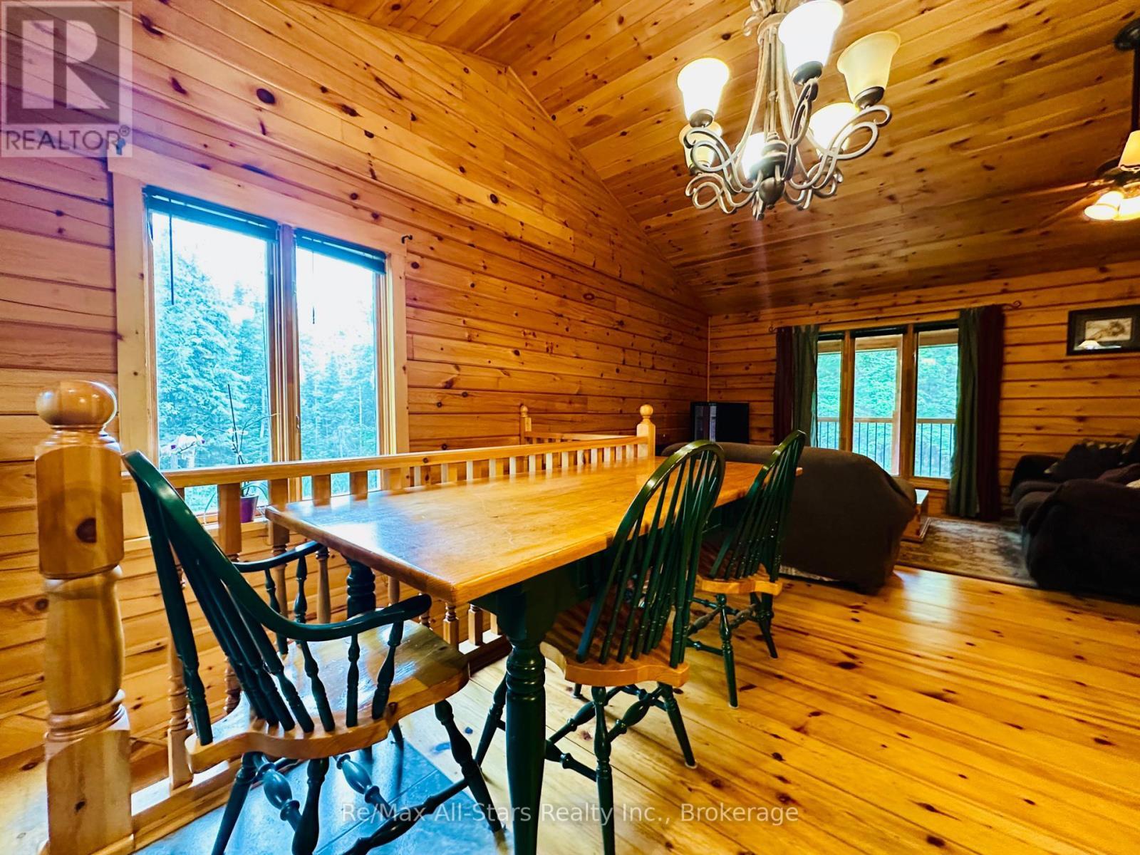 7140 Highway 28, North Kawartha, ON - Indoor Photo Showing Dining Room