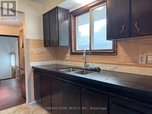 48 Meadowlark Drive, Hamilton, ON - Indoor Photo Showing Kitchen With Double Sink