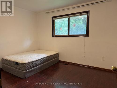 48 Meadowlark Drive, Hamilton, ON - Indoor Photo Showing Bedroom