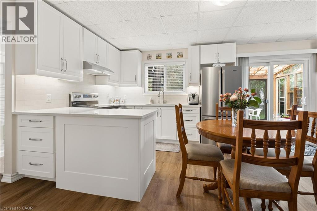 8 Perin Place, Kitchener, ON - Indoor