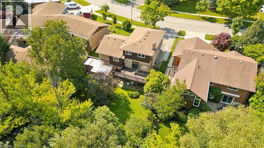 8 Perin Place, Kitchener, ON - Outdoor