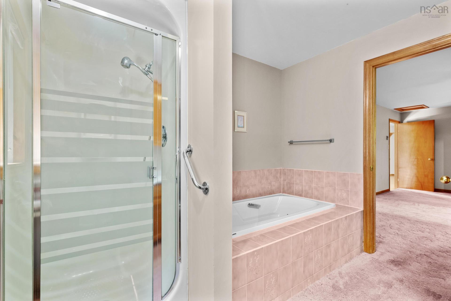 4145 Highway 329, Bayswater, NS - Indoor Photo Showing Bathroom