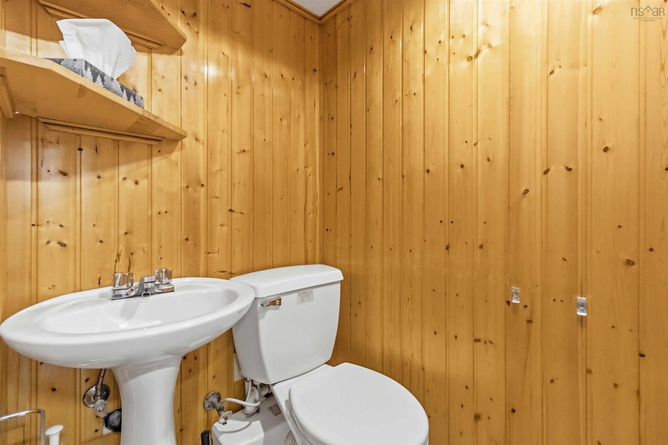 3628 Barrington Street, Halifax, NS - Indoor Photo Showing Bathroom