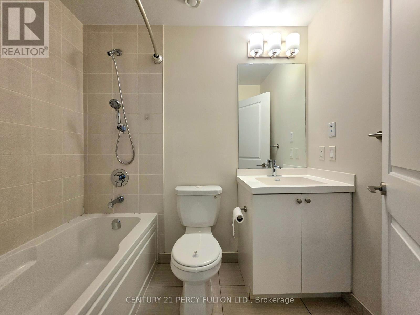 910 - 9560 Markham Road, Markham, ON - Indoor Photo Showing Bathroom
