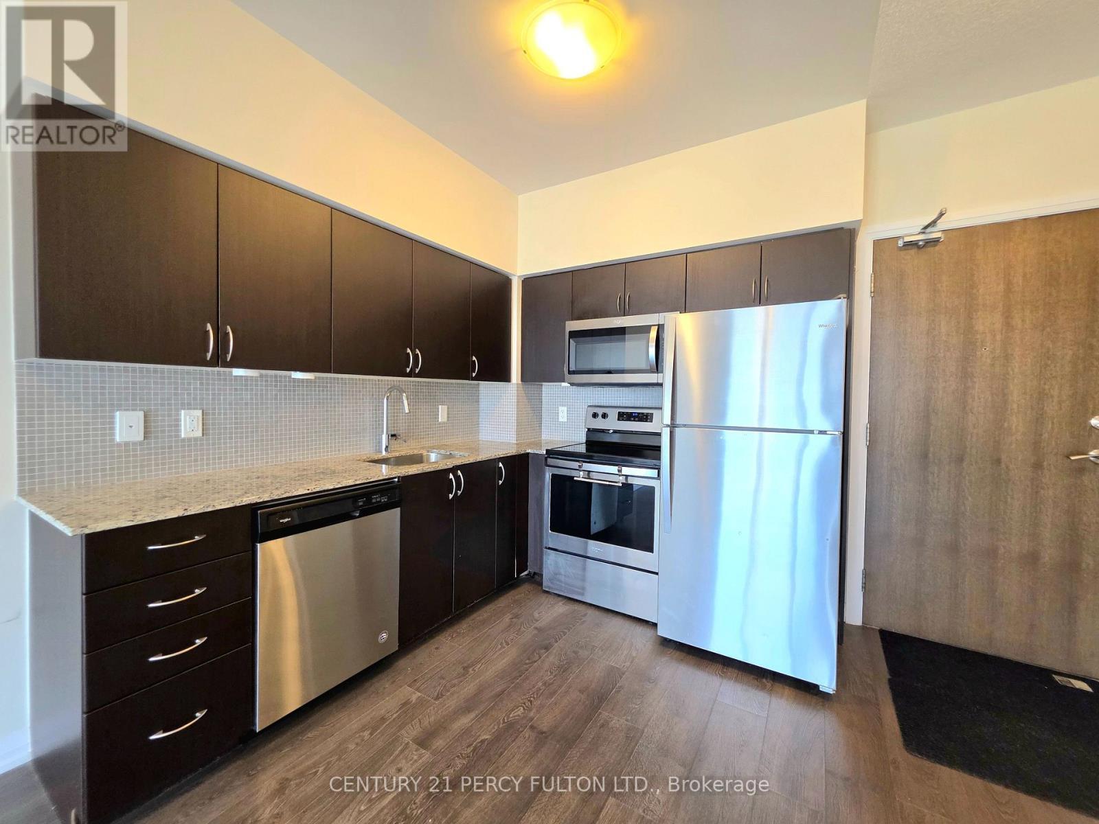 910 - 9560 Markham Road, Markham, ON - Indoor Photo Showing Kitchen With Stainless Steel Kitchen