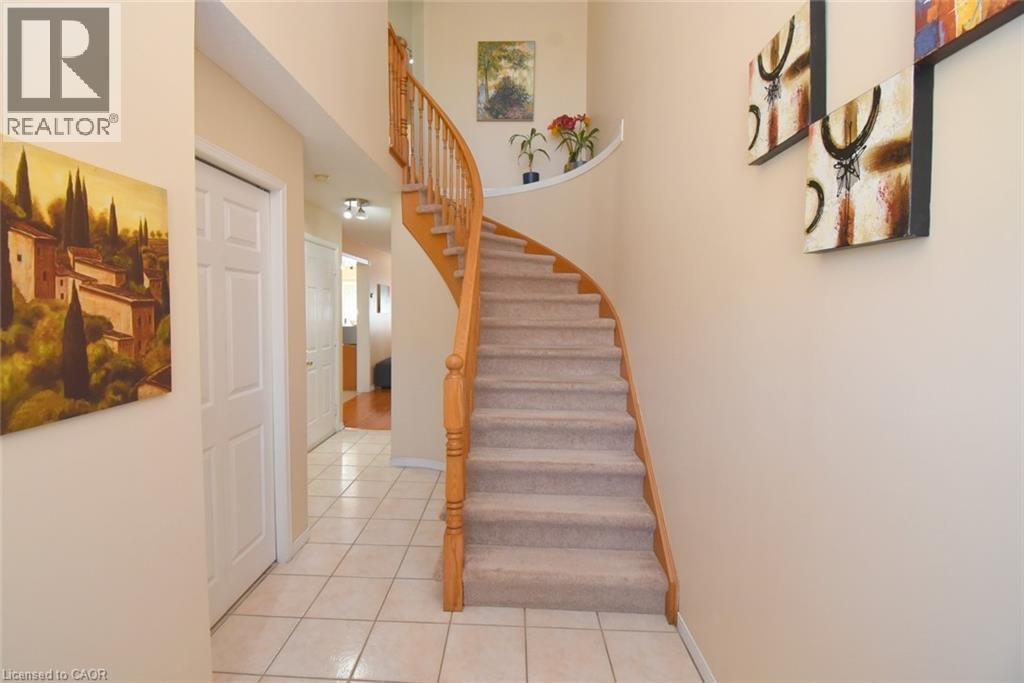 57 Townmansion Drive, Hamilton, ON - Indoor Photo Showing Other Room
