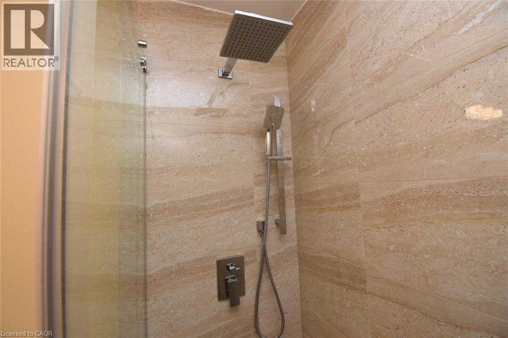 57 Townmansion Drive, Hamilton, ON - Indoor Photo Showing Bathroom