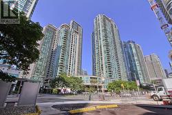 302 - 12 YONGE STREET Toronto, ON M5M 3G5