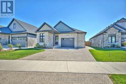 99 HOMESTEAD DRIVE Niagara-On-The-Lake (Virgil), ON L0S 1J0