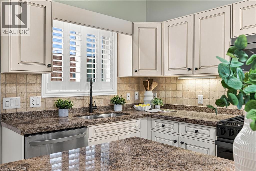 26 Welstead Drive, St. Catharines, ON - Indoor Photo Showing Kitchen With Double Sink