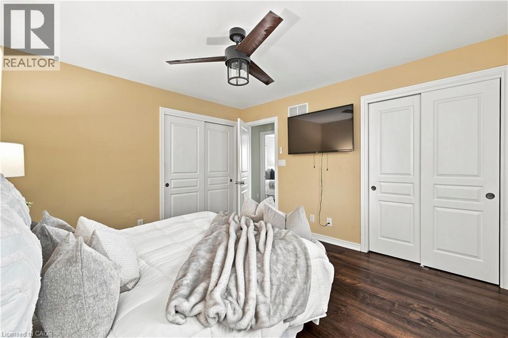 26 Welstead Drive, St. Catharines, ON - Indoor Photo Showing Bedroom