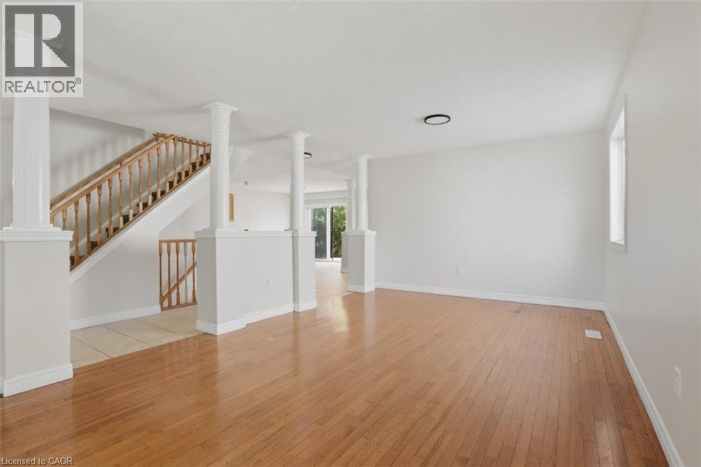 43 Decaro Crescent, Cambridge, ON - Indoor Photo Showing Other Room