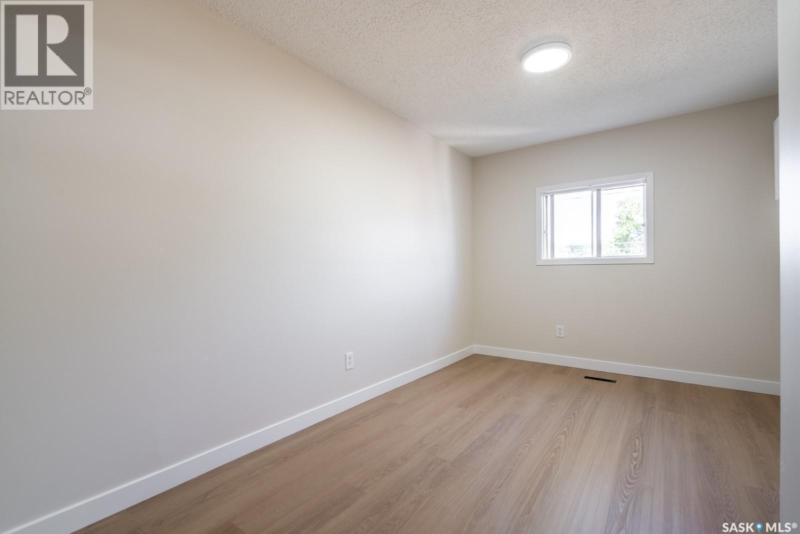 425 Lorne Street, Regina, SK - Indoor Photo Showing Other Room