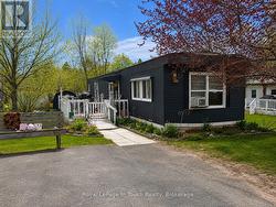 38 NORTHLAND ROAD Midland, ON L4R 0B9