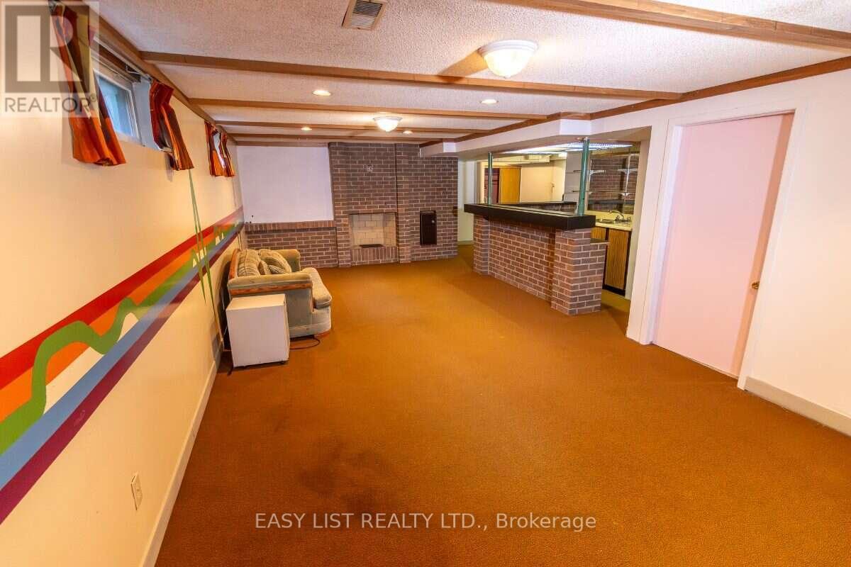 1999 Garfield Avenue, Ottawa, ON - Indoor Photo Showing Other Room
