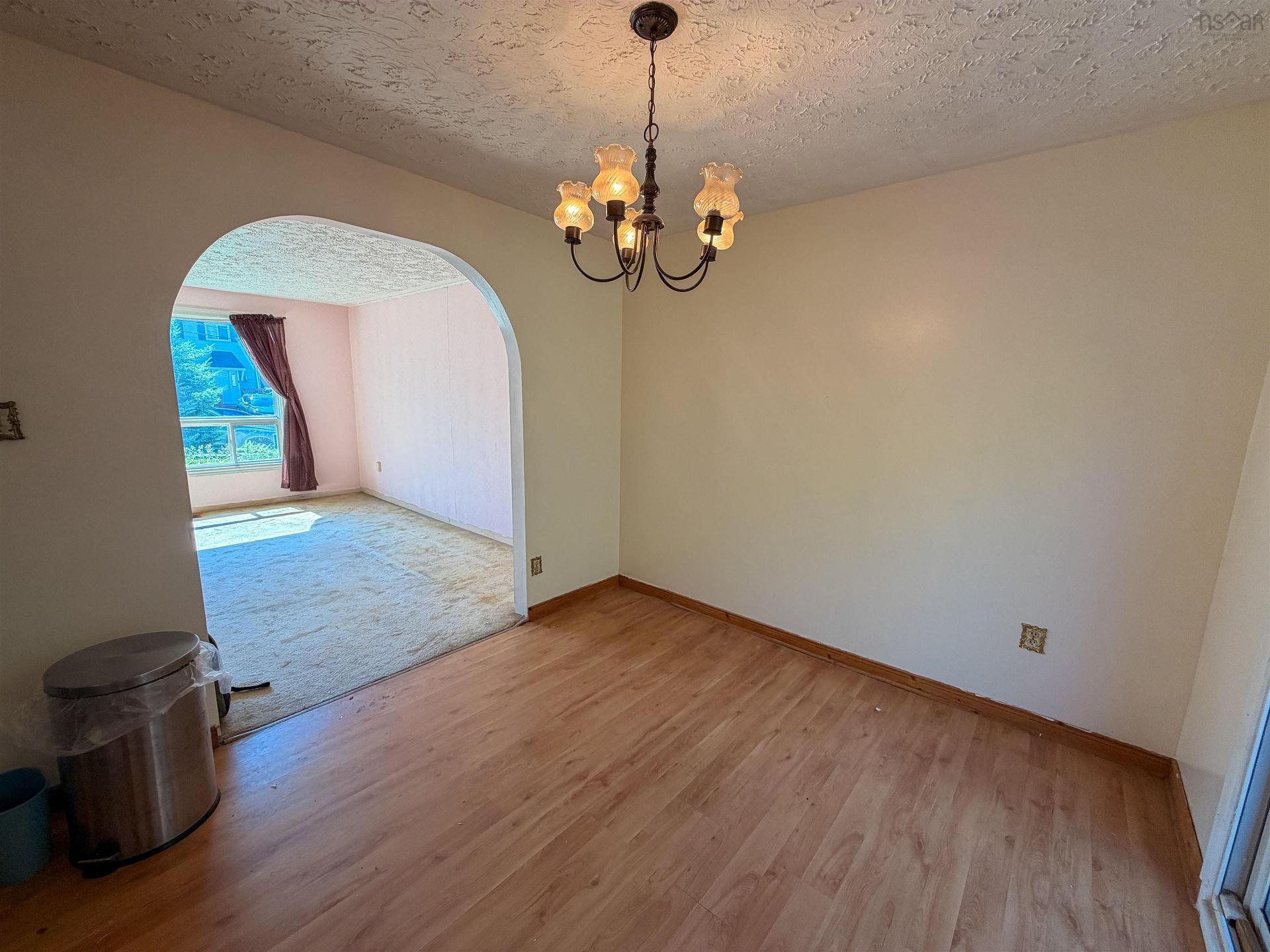 19 Brompton Road, Dartmouth, NS - Indoor Photo Showing Other Room