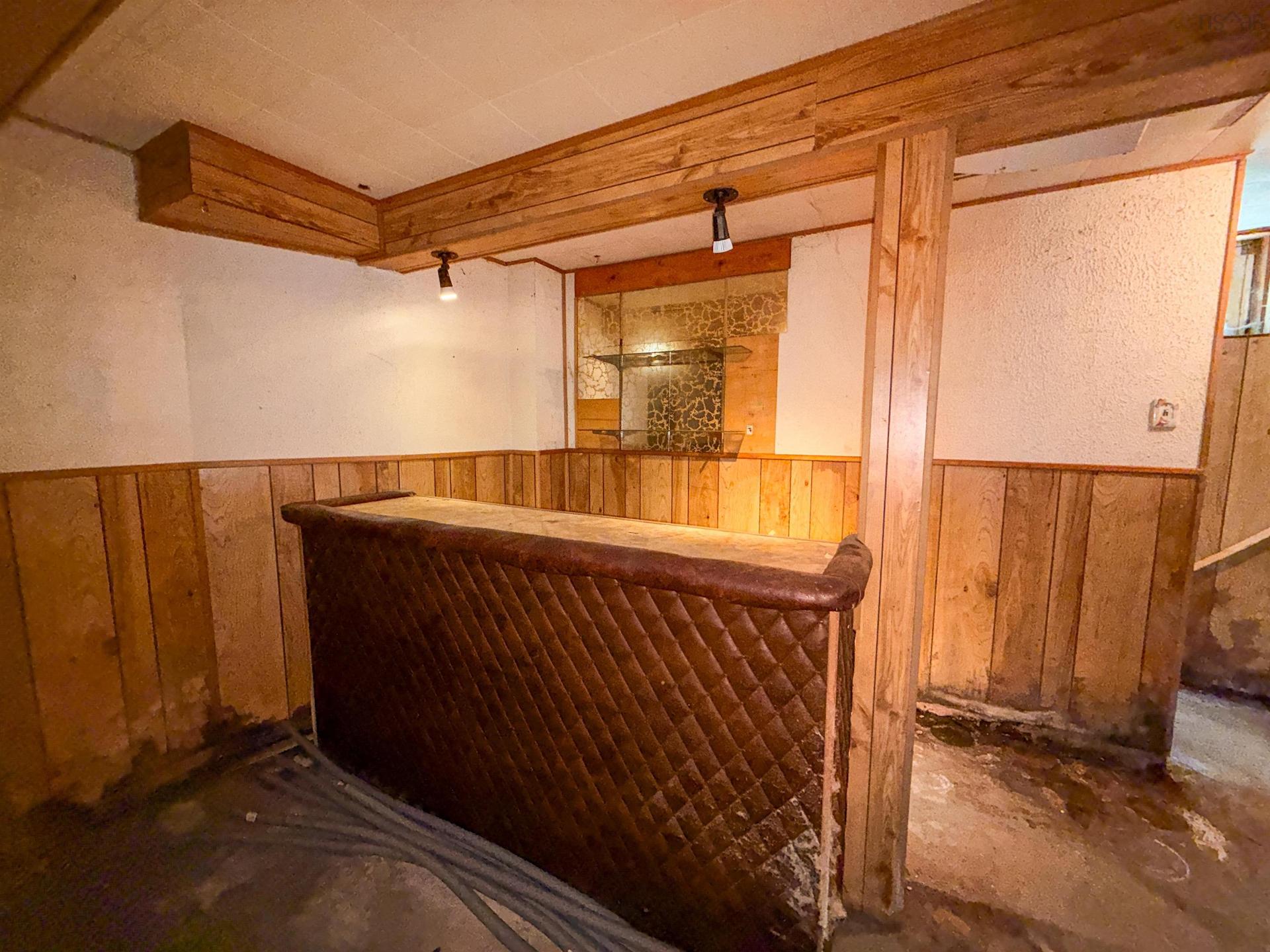 19 Brompton Road, Dartmouth, NS - Indoor Photo Showing Other Room