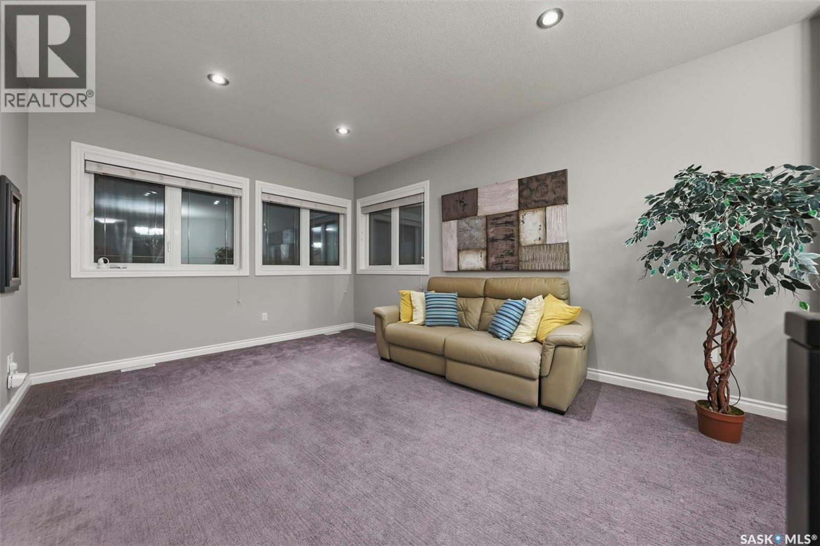 107 Schumacher Bay, Saskatoon, SK - Indoor