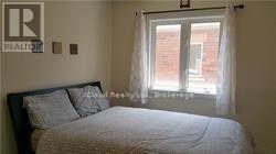 539 Coach Drive, Mississauga, ON - Indoor Photo Showing Bedroom