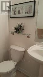 539 Coach Drive, Mississauga, ON - Indoor Photo Showing Bathroom