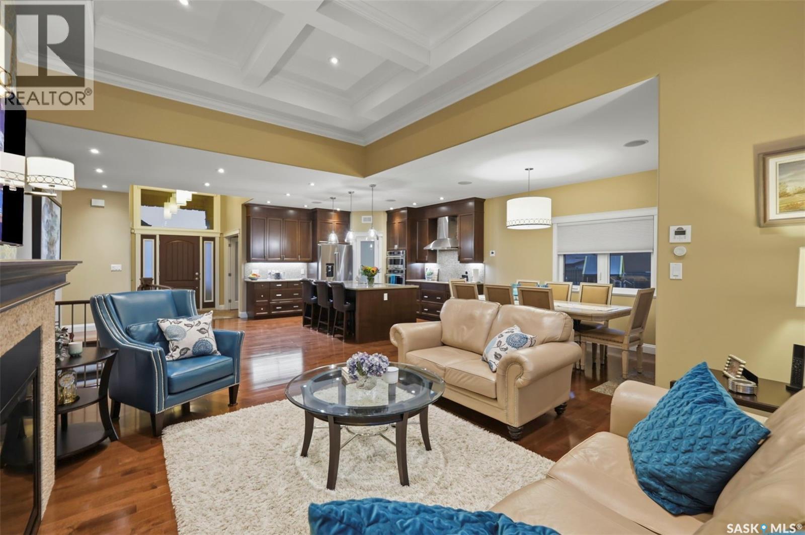 431 Paton Place, Saskatoon, SK - Indoor Photo Showing Living Room