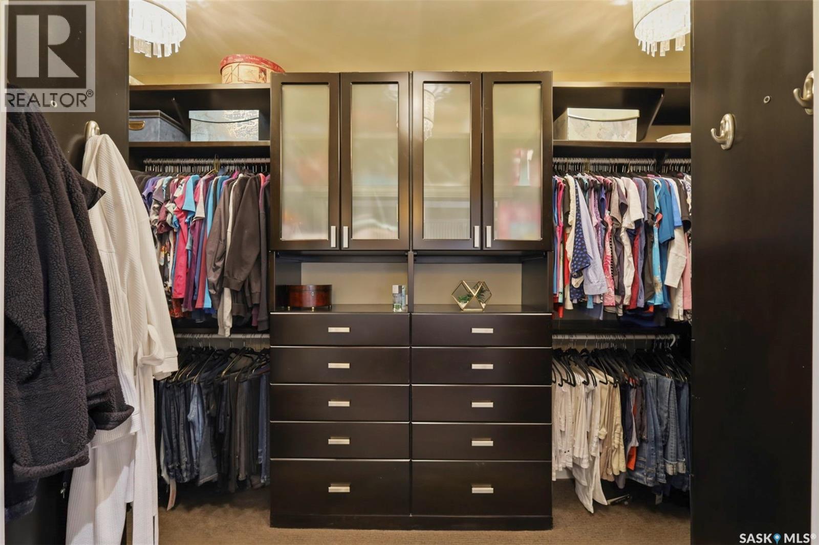 431 Paton Place, Saskatoon, SK - Indoor With Storage