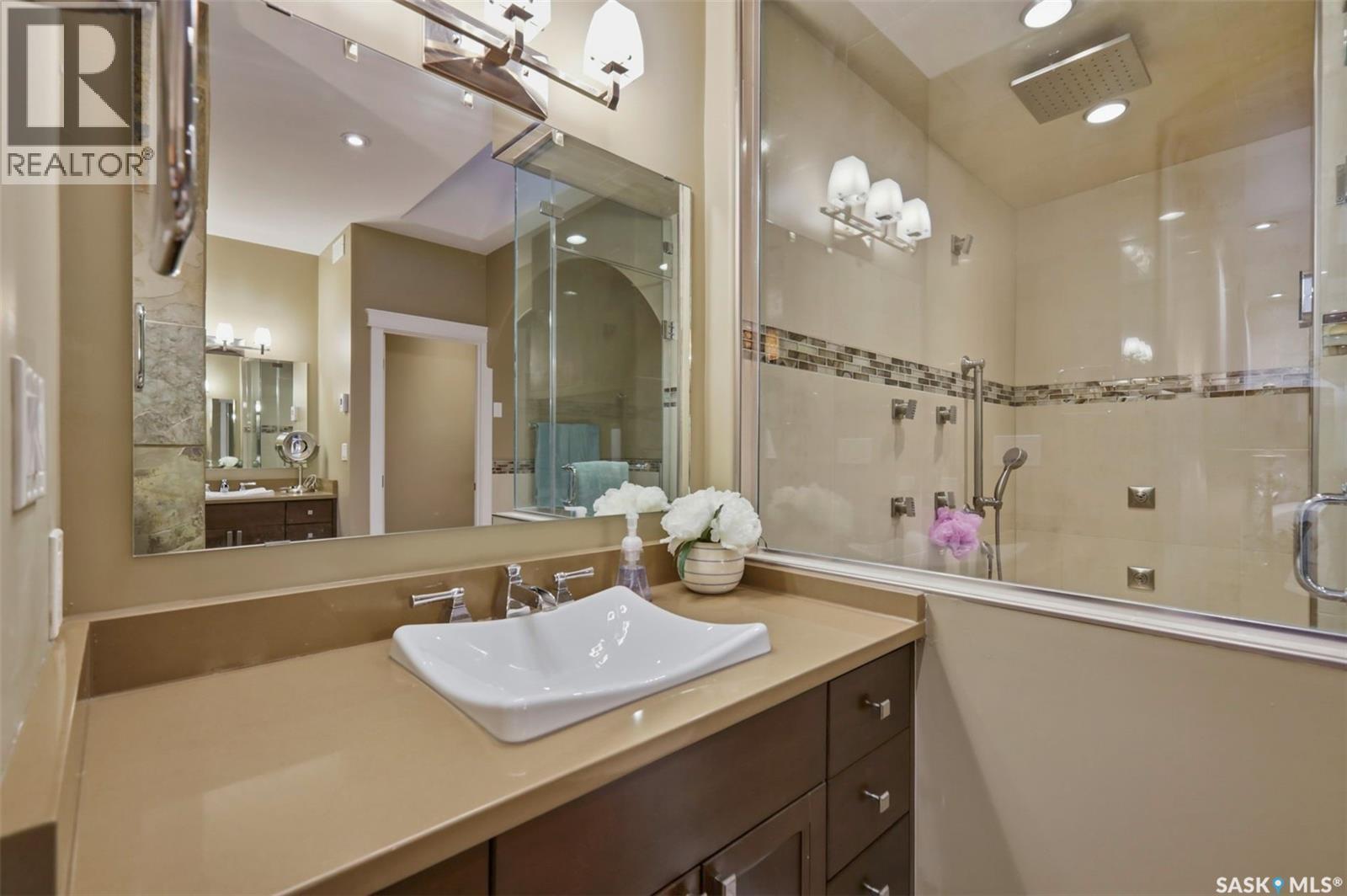 431 Paton Place, Saskatoon, SK - Indoor Photo Showing Bathroom