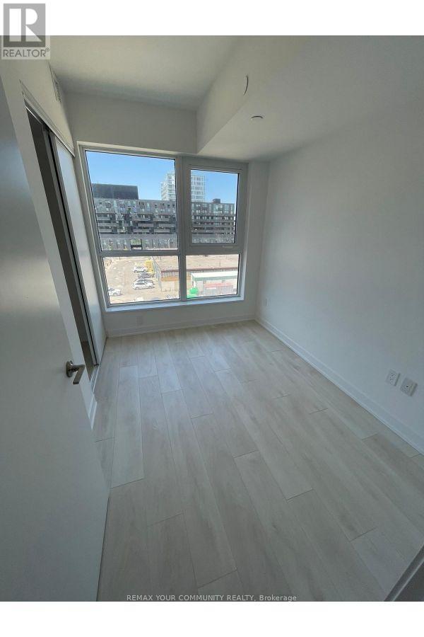 527 - 8 Tippett Road, Toronto, ON - Indoor Photo Showing Other Room