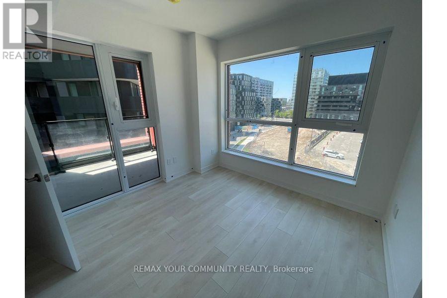 527 - 8 Tippett Road, Toronto, ON - Indoor Photo Showing Other Room