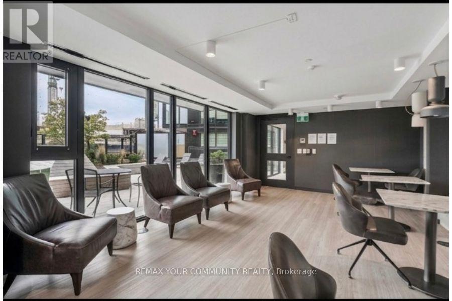 527 - 8 Tippett Road, Toronto, ON - Indoor