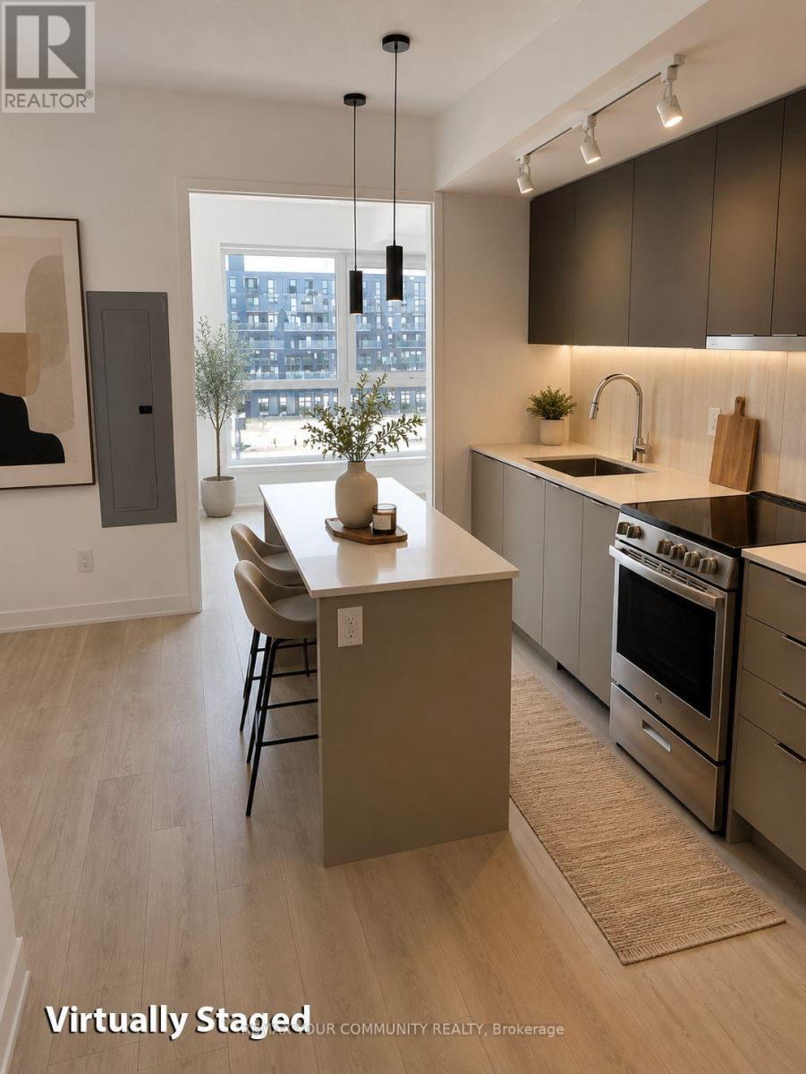 527 - 8 Tippett Road, Toronto, ON - Indoor Photo Showing Kitchen With Upgraded Kitchen