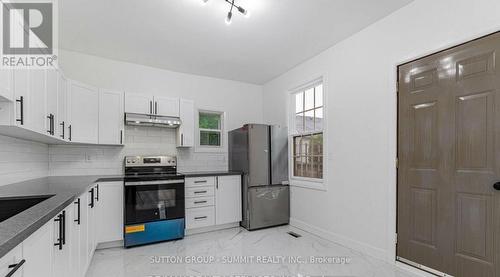 439 Ferguson Avenue N, Hamilton, ON - Indoor Photo Showing Kitchen With Stainless Steel Kitchen With Double Sink With Upgraded Kitchen