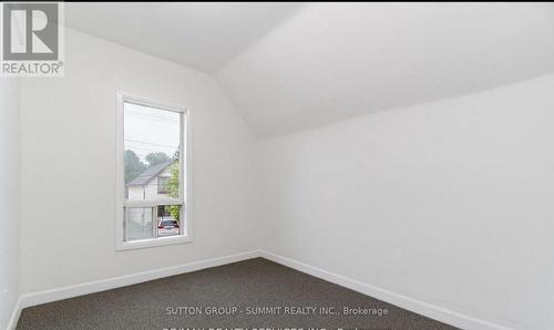 439 Ferguson Avenue N, Hamilton, ON - Indoor Photo Showing Other Room