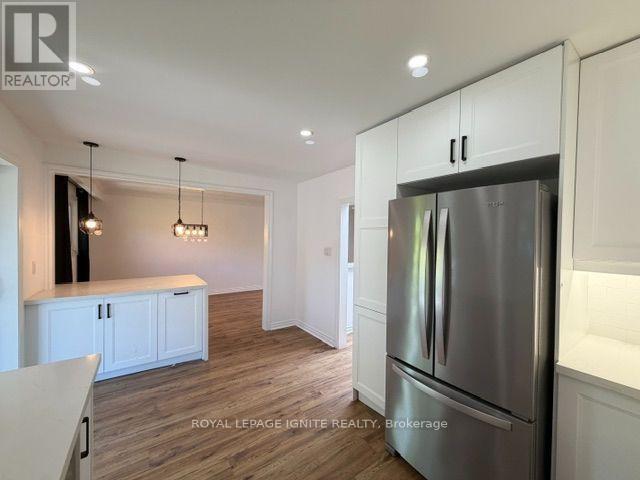 11 Fulwell Crescent, Toronto, ON - Indoor Photo Showing Kitchen