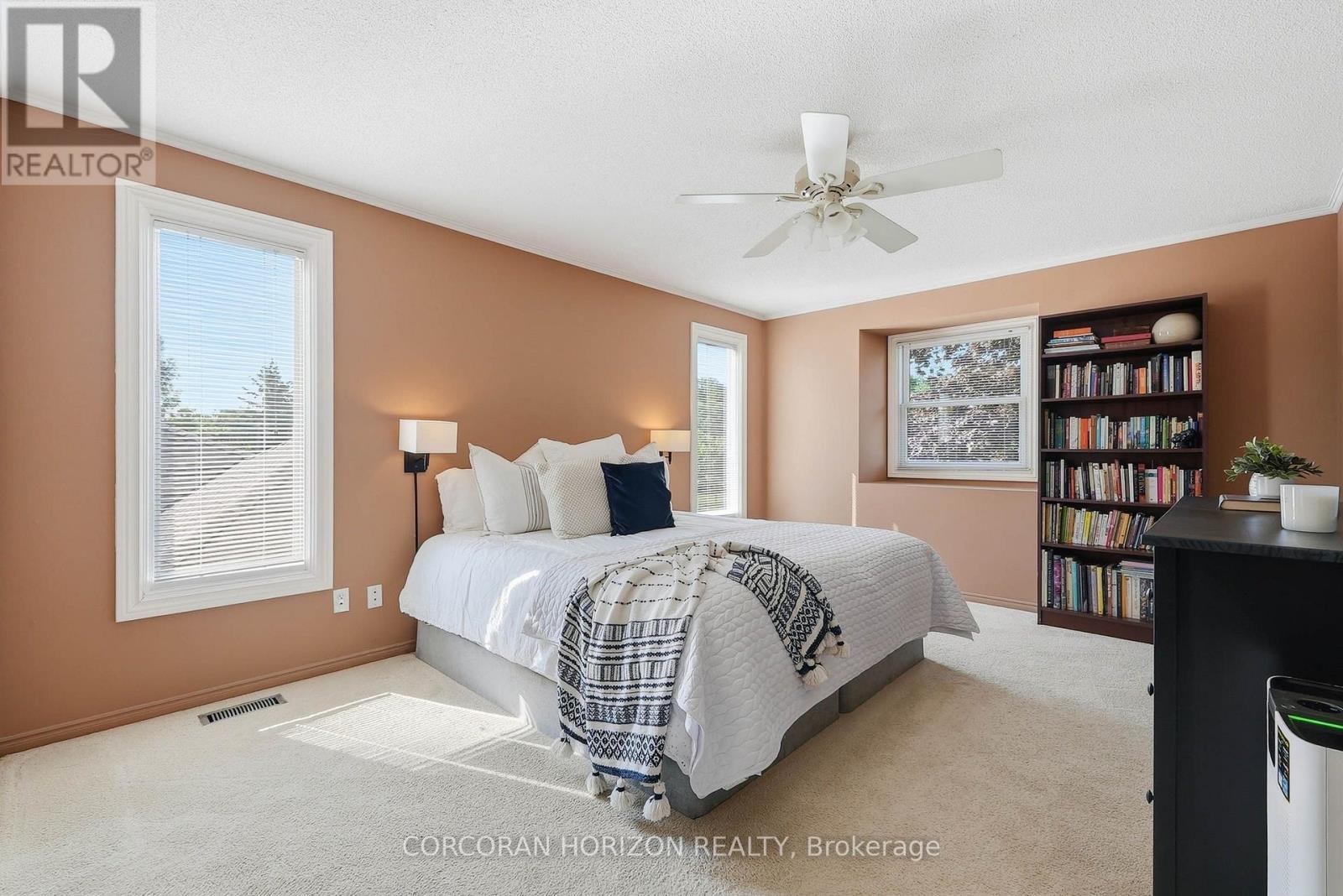 46 Devils Creek Drive, Cambridge, ON - Indoor Photo Showing Bedroom