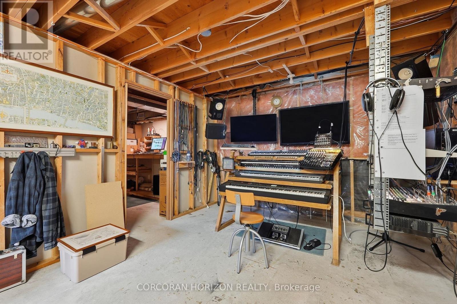 46 Devils Creek Drive, Cambridge, ON - Indoor Photo Showing Other Room