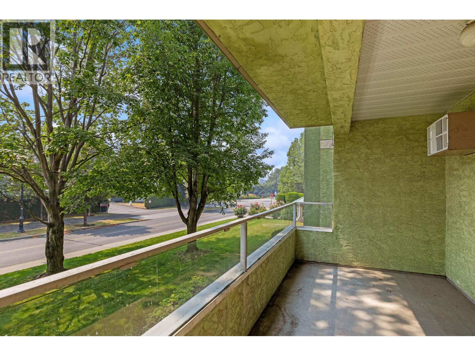 780 Houghton Road Unit# 204, Kelowna, BC - Outdoor