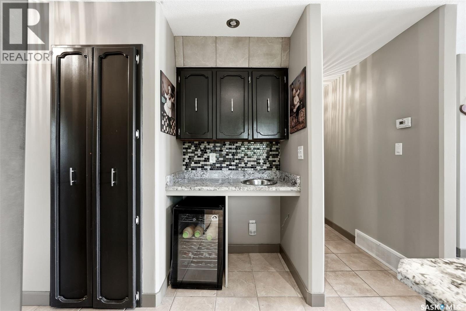 210 Pleasant Avenue, Buena Vista, SK - Indoor