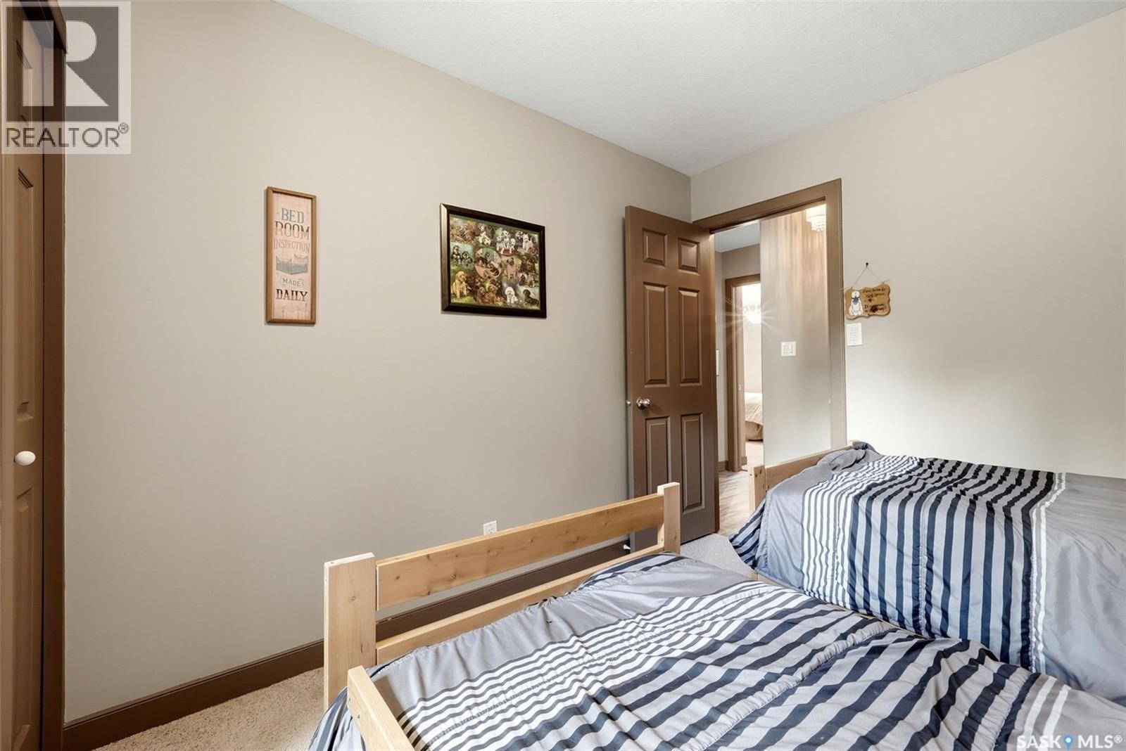 210 Pleasant Avenue, Buena Vista, SK - Indoor Photo Showing Bedroom