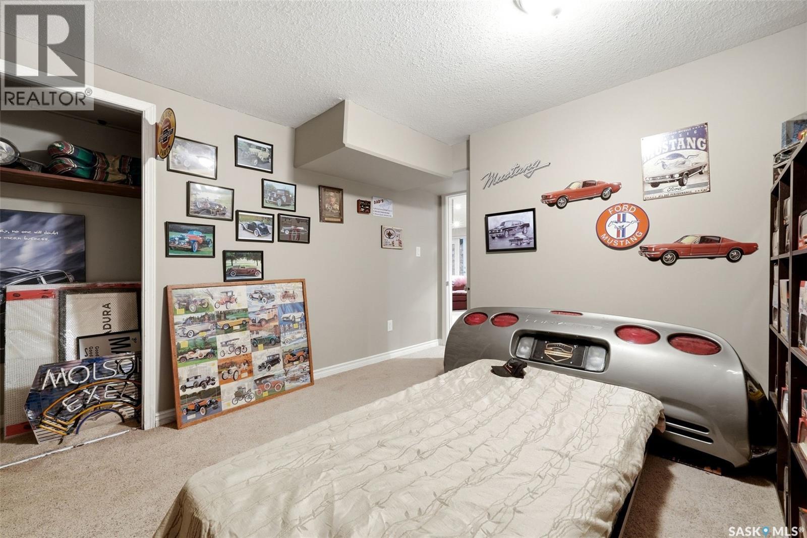 210 Pleasant Avenue, Buena Vista, SK - Indoor Photo Showing Bedroom