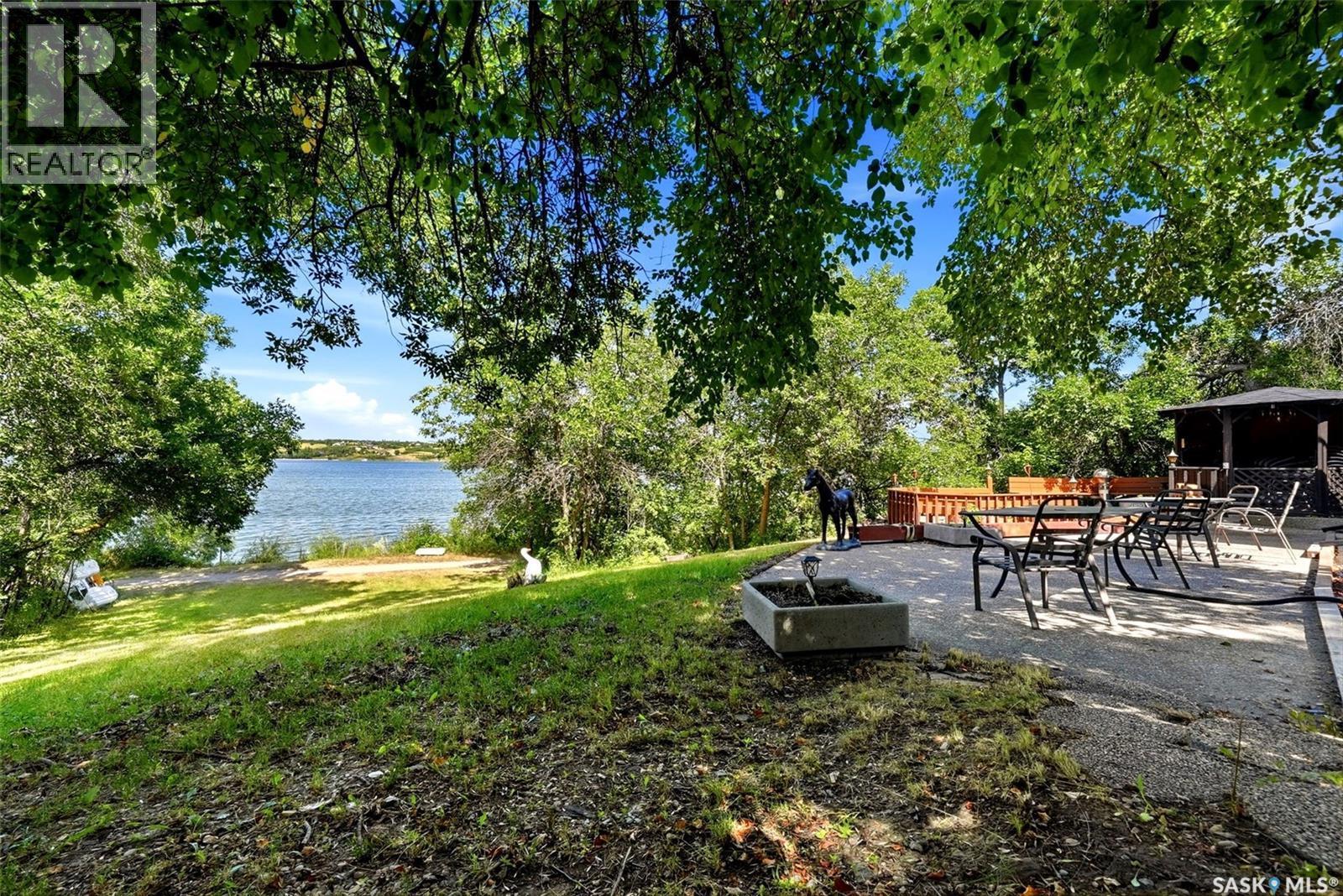 210 Pleasant Avenue, Buena Vista, SK - Outdoor With Body Of Water