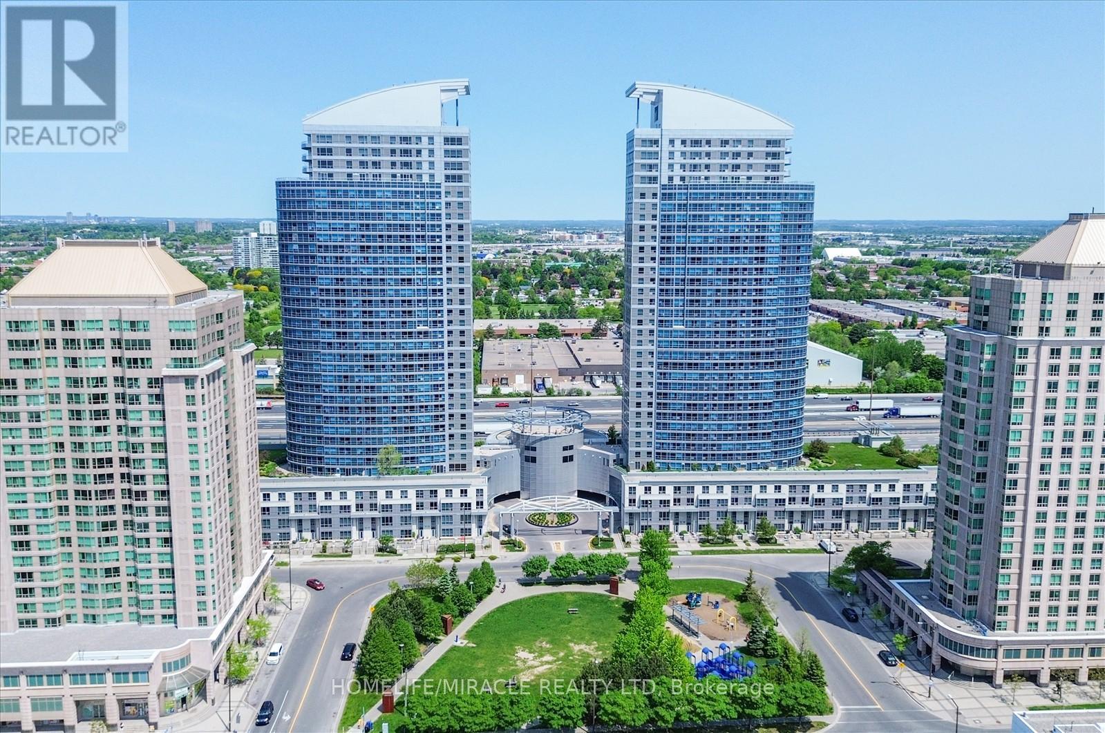 712 - 38 Lee Centre Drive, Toronto, ON - Outdoor With View